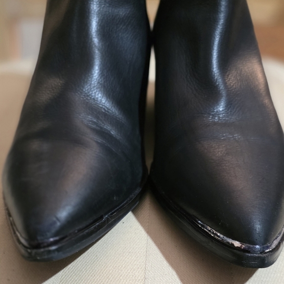 MARC FISHER BLACK LADIES LEATHER ANKLE BOOTS SIZE 7 - Picture 4 of 7